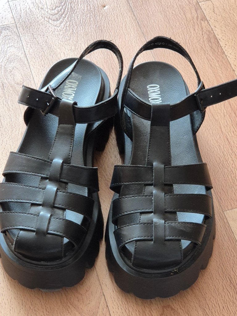 Nieuwe chunky sandalen van Oxmox - mt 36, Oxmox, Zwart, Nieuw, Sandalen of Muiltjes