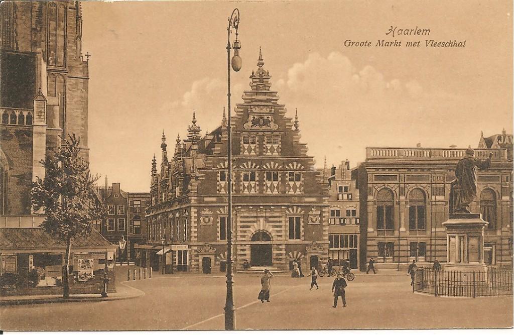 Haarlem Groote Markt met Vleeschal., Verzamelen, Ophalen of Verzenden, 1920 tot 1940, Ongelopen, Noord-Holland