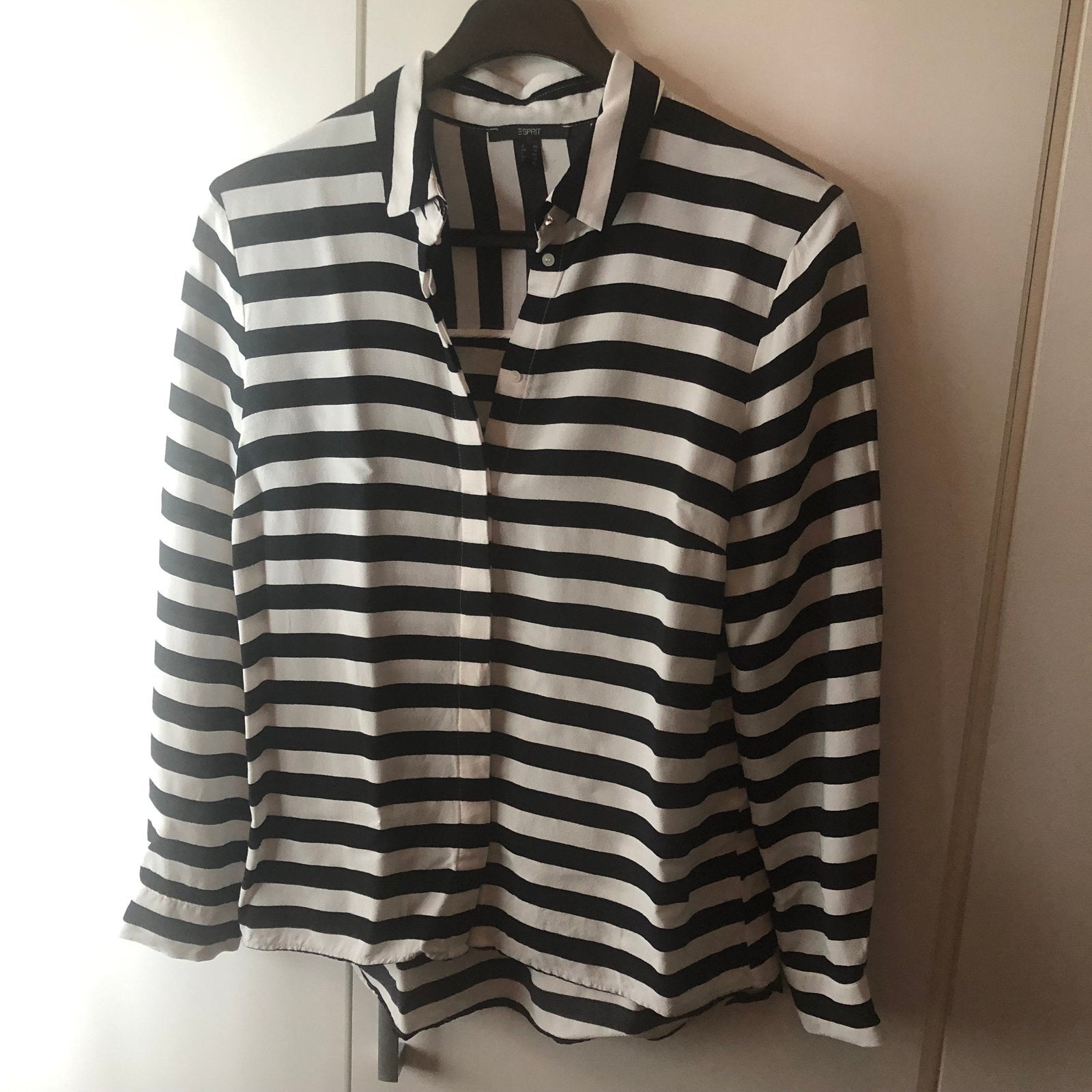 Esprit Damesblouse Maat 40 - Zwart/Wit Gestreept, Kleding | Dames, Blouses en Tunieken, Ophalen of Verzenden, Zo goed als nieuw