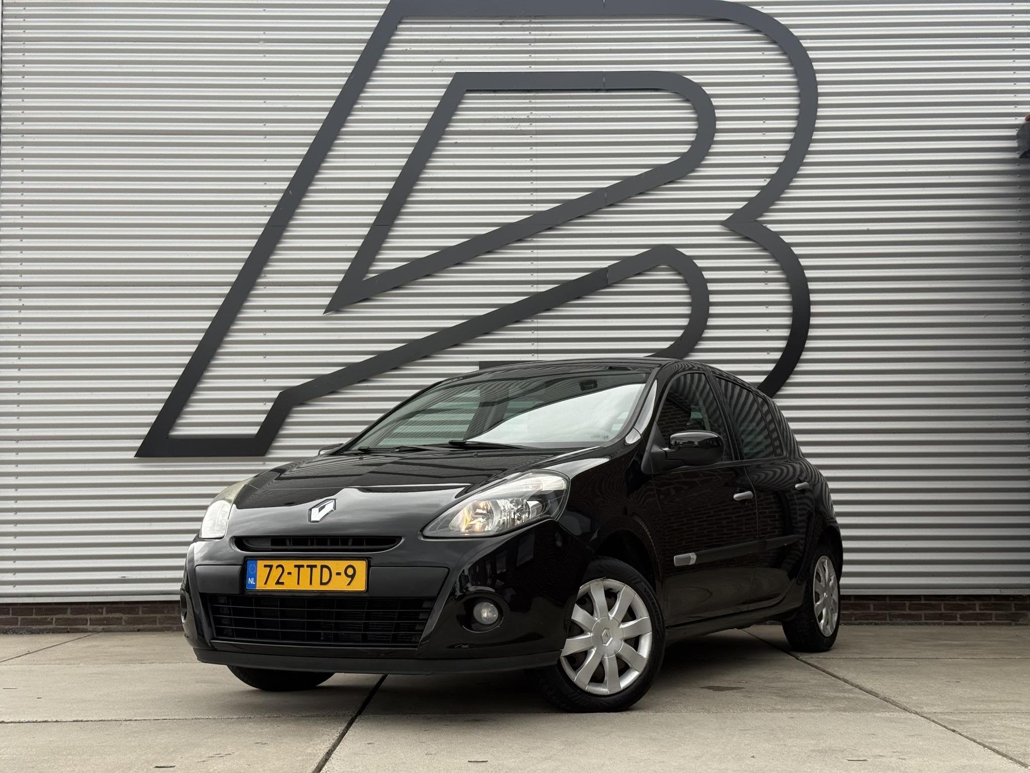 Renault Clio 1.2 Authentique 1e Eigenaar|Airco|Cruise|Trekha, Voorwielaandrijving, Euro 5, Stof, Gebruikt