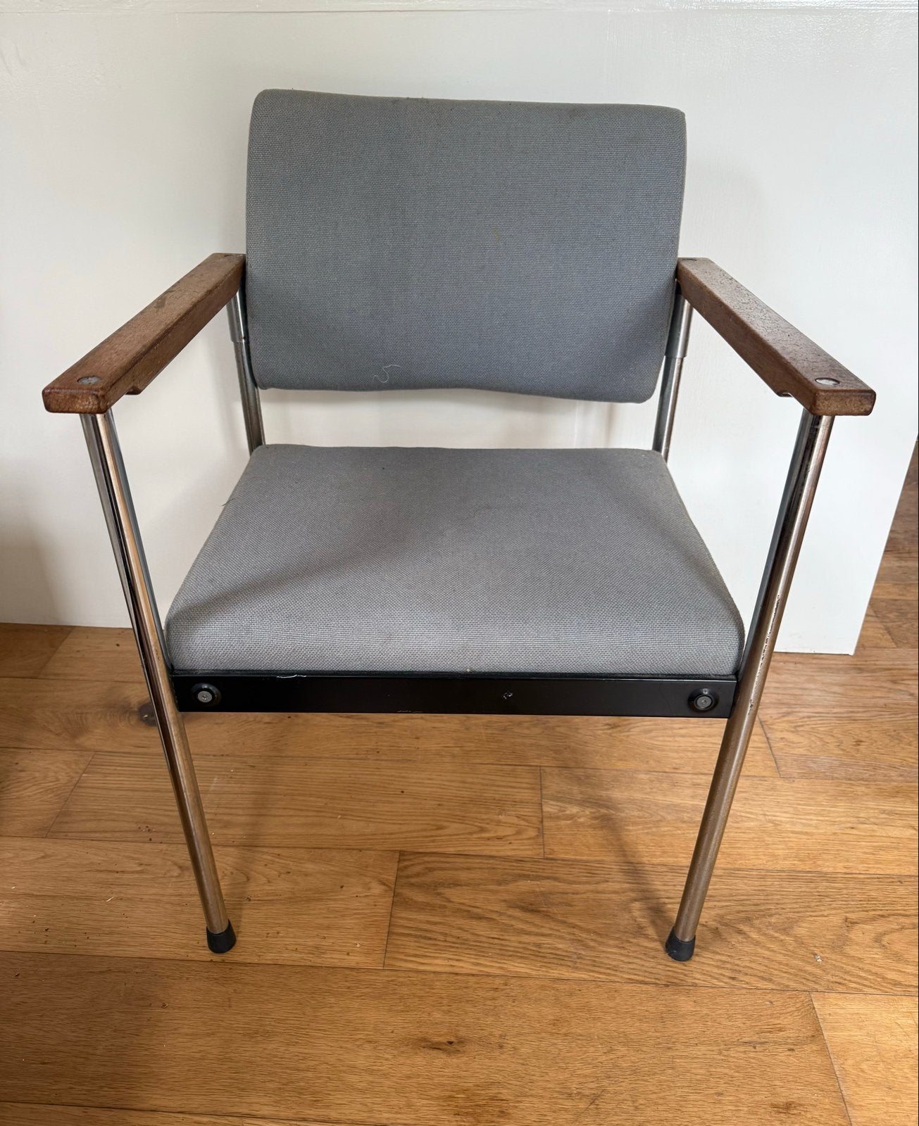 2 retro stoelen met armleuningen - gebruikt, Ophalen