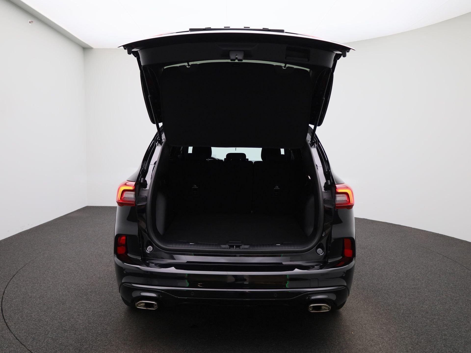 Foto 11 van Ford Kuga 2.5 PHEV ST-Line | Automaat | Verwarmde Voorstoele