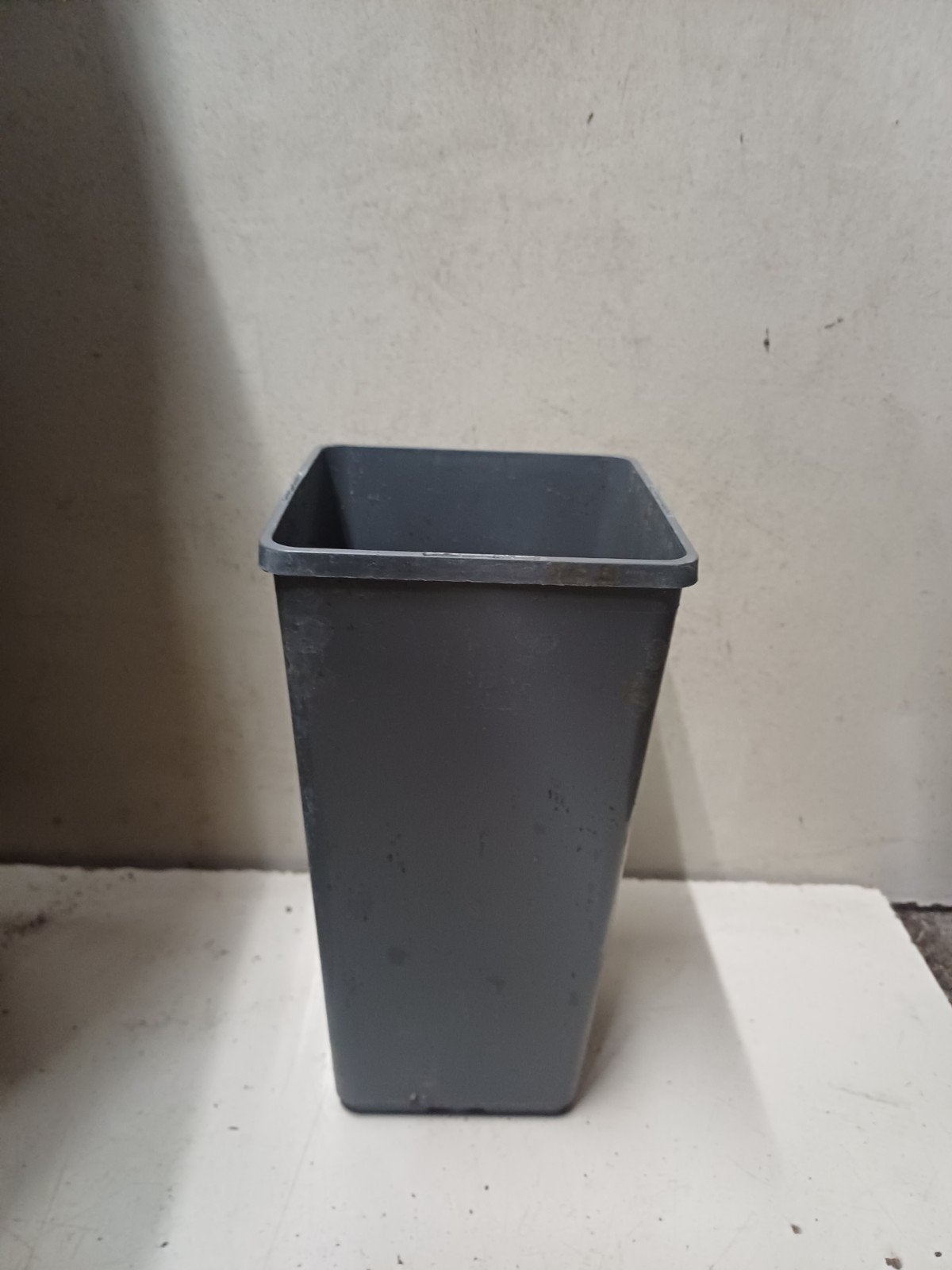 Hoge vierkante kweekpotten plantenpot bloempot 11x11x21,5 cm, Kunststof, Gebruikt, Minder dan 30 cm, Vierkant
