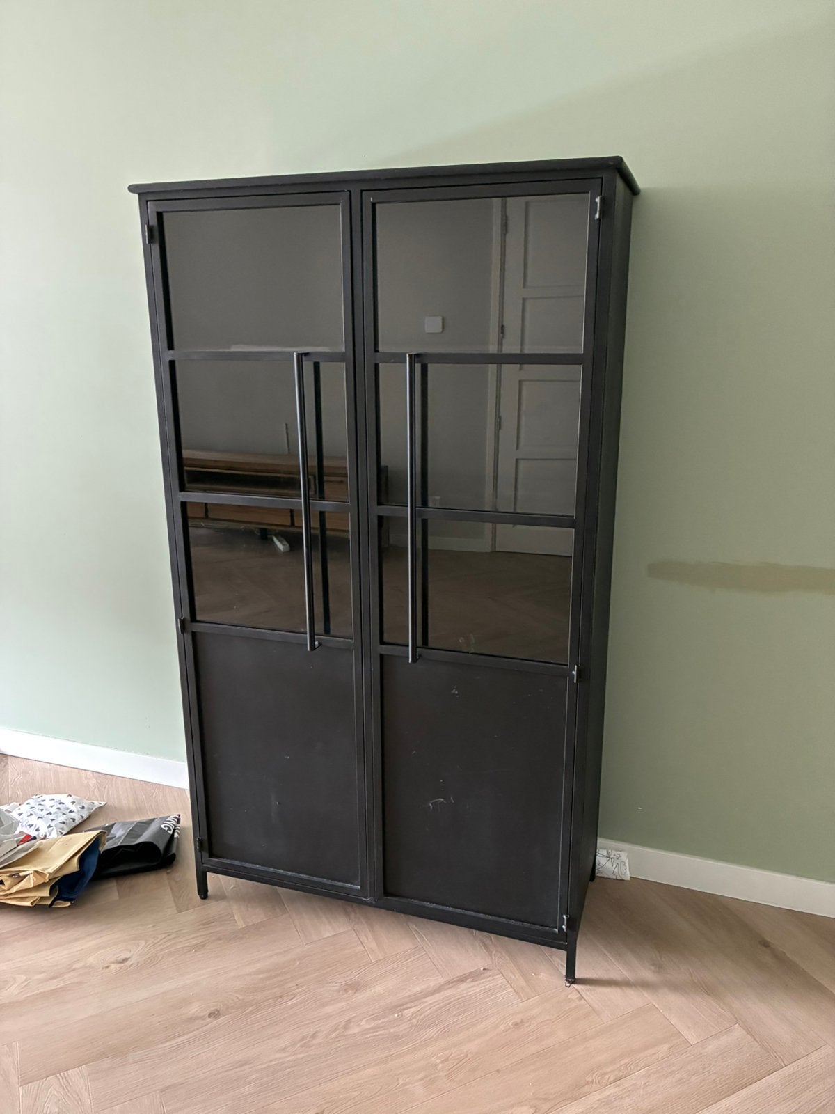 Stalen vitrine kast - goede staat!, Ophalen, 50 tot 100 cm, Zo goed als nieuw, 150 tot 200 cm