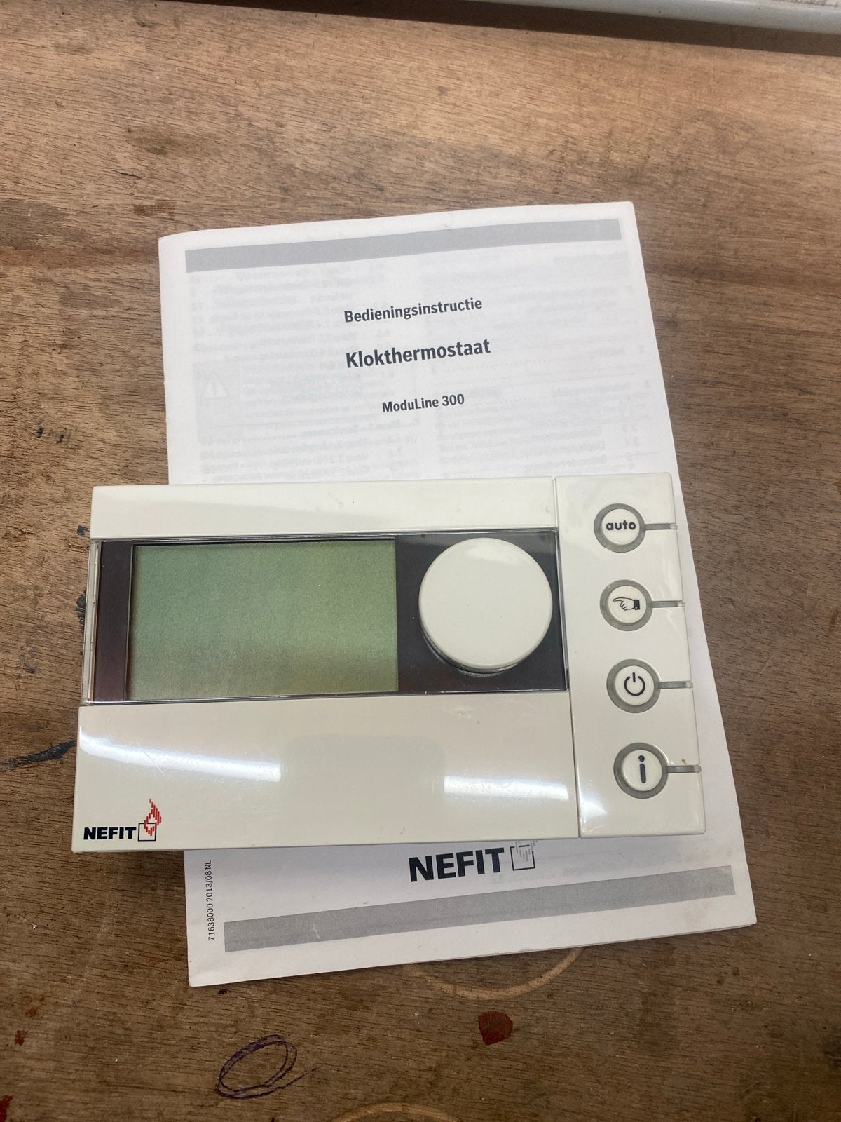 Nefit ModuLine 300 Klokthermostaat, Doe-het-zelf en Verbouw, Ophalen, Slimme thermostaat, Gebruikt