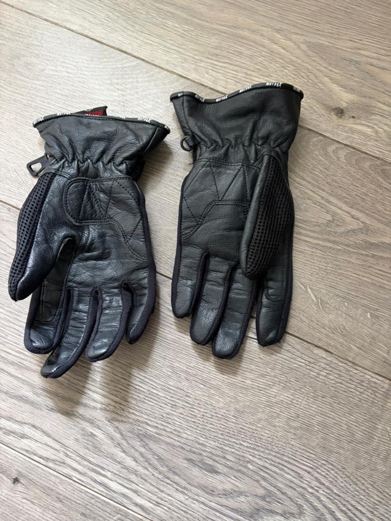 Motorhelm, motorhandschoenen, moterbroek, Ophalen of Verzenden, Tweedehands, Handschoenen