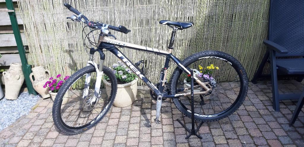 Mountainbike Trek 8500, Gebruikt, Hardtail, Heren, Schijfrem