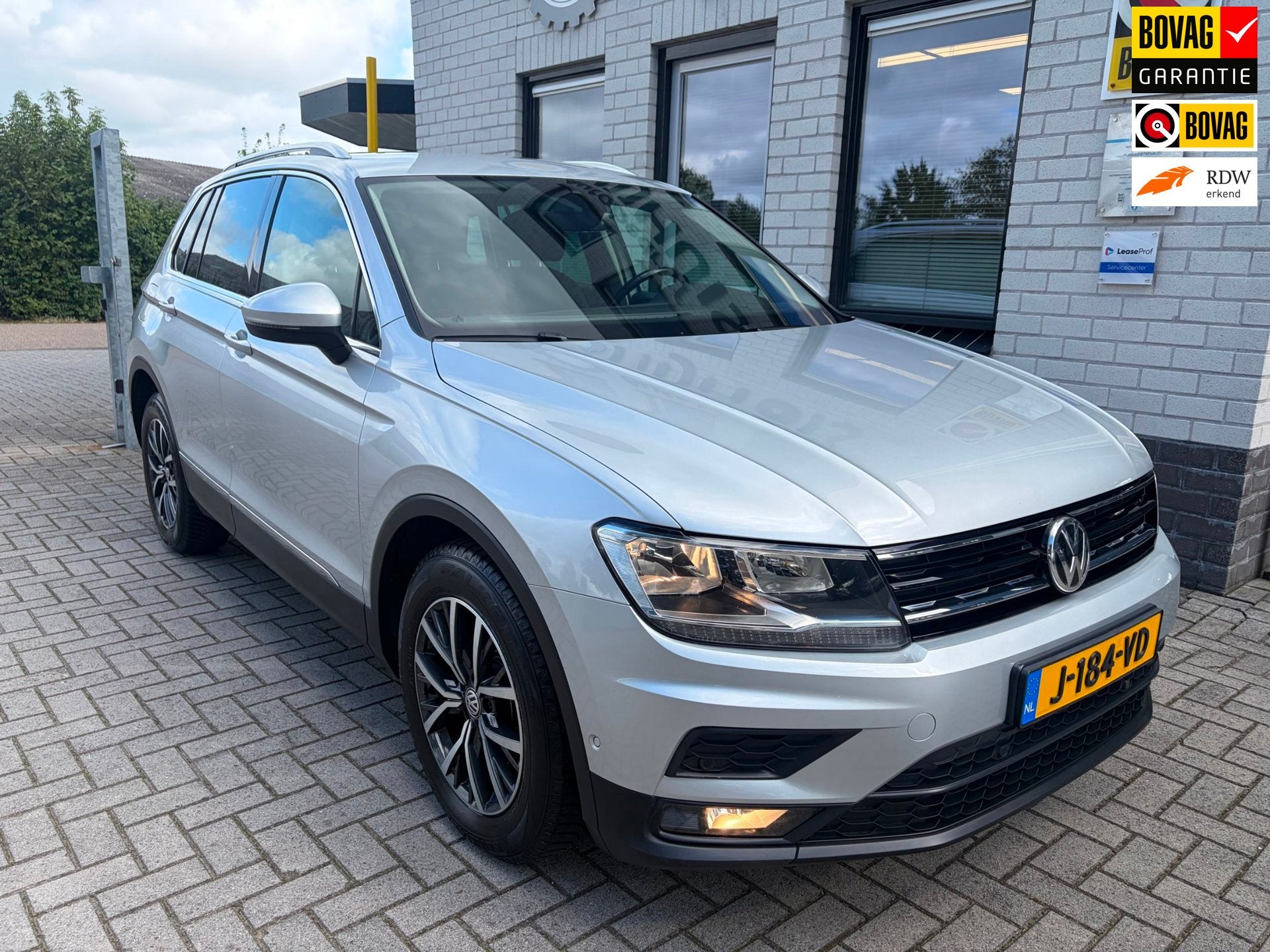 Volkswagen Tiguan 1.5 TSI ACT Comfortline Business / Navigat, Auto's, 15 km/l, 4 cilinders, 150 pk, Automatische klimaatregeling
