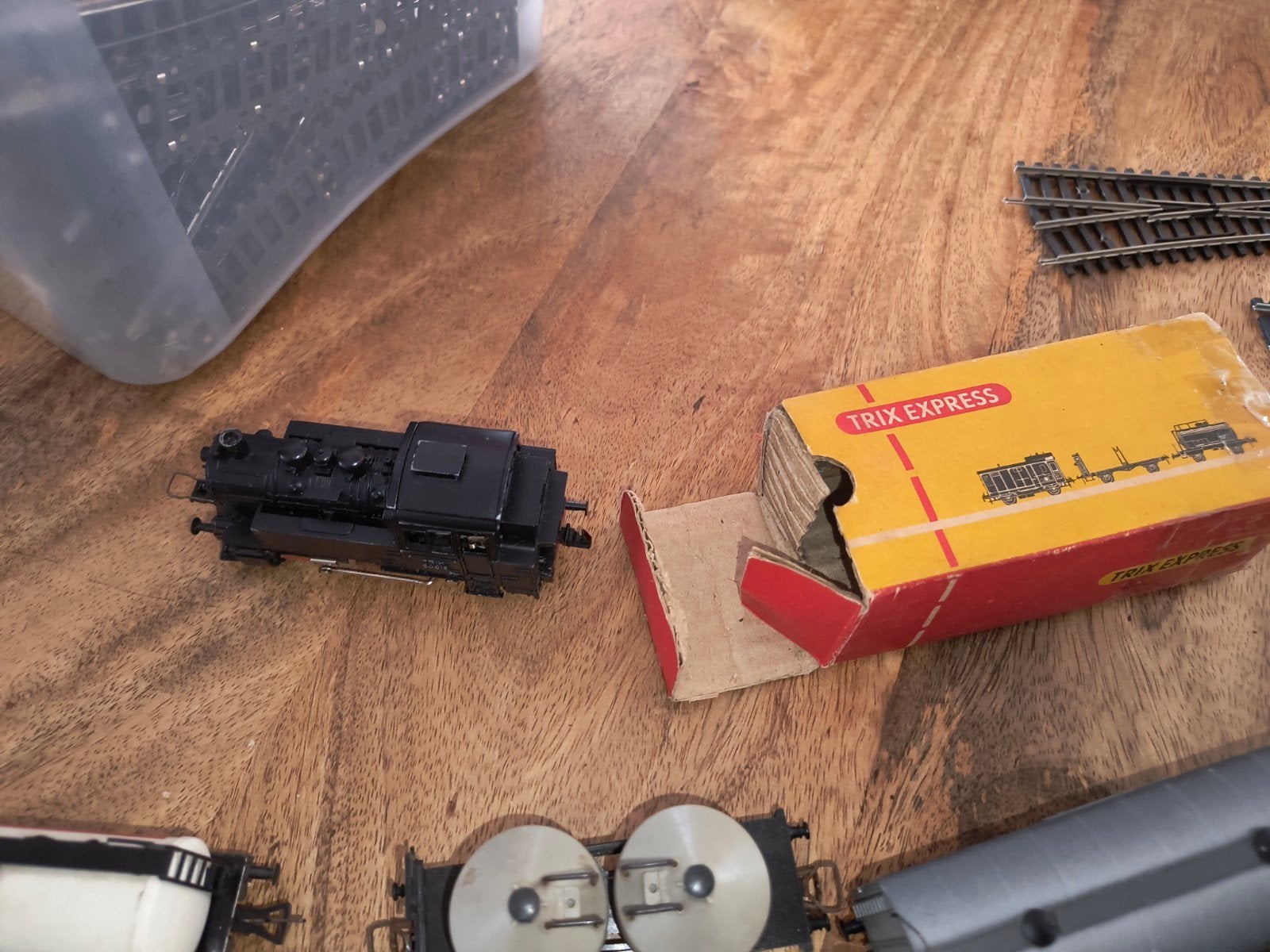 Trix Express modeltrein set met locomotief en wagons, Hobby en Vrije tijd, Modeltreinen | H0, Ophalen of Verzenden
