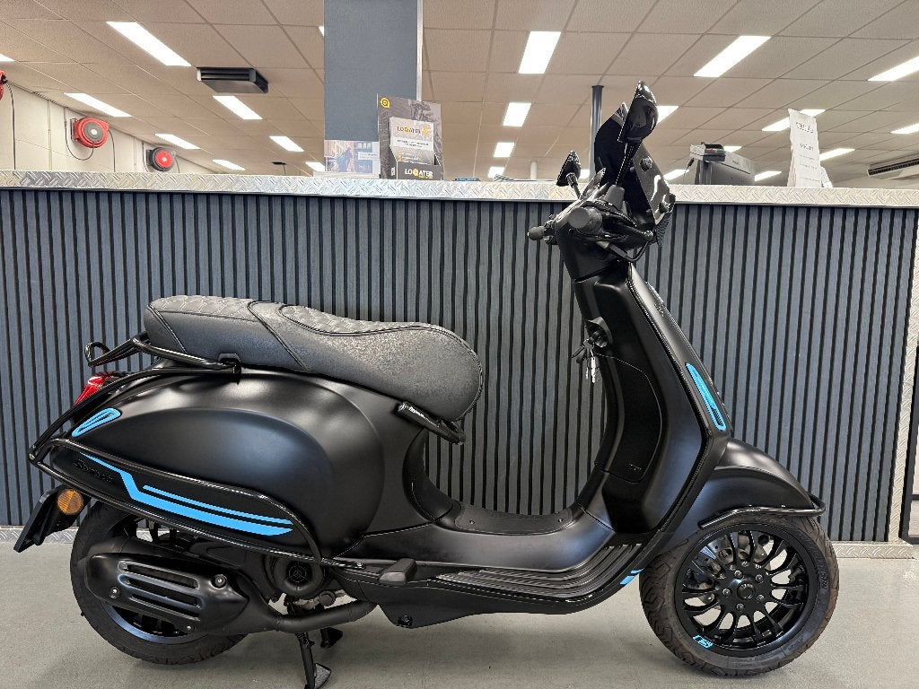 Vespa Sprint Brom Notte E5 45KM BJ 2021 Full Option Zwart, Ophalen, Overige modellen, Maximaal 45 km/u, Zo goed als nieuw