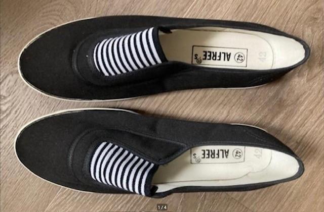 Gympen, Kleding | Dames, Schoenen, Blauw, Nieuw, Ophalen of Verzenden, Sneakers of Gympen