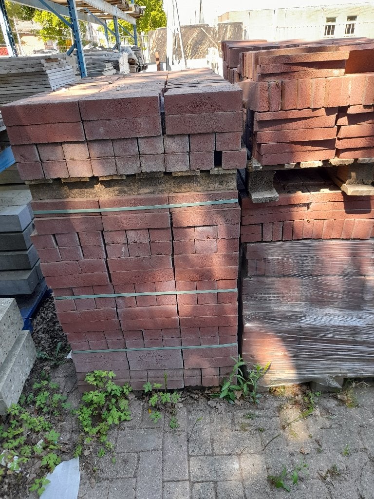 Roodachtige metselstenen, Ophalen, Nieuw, Bakstenen