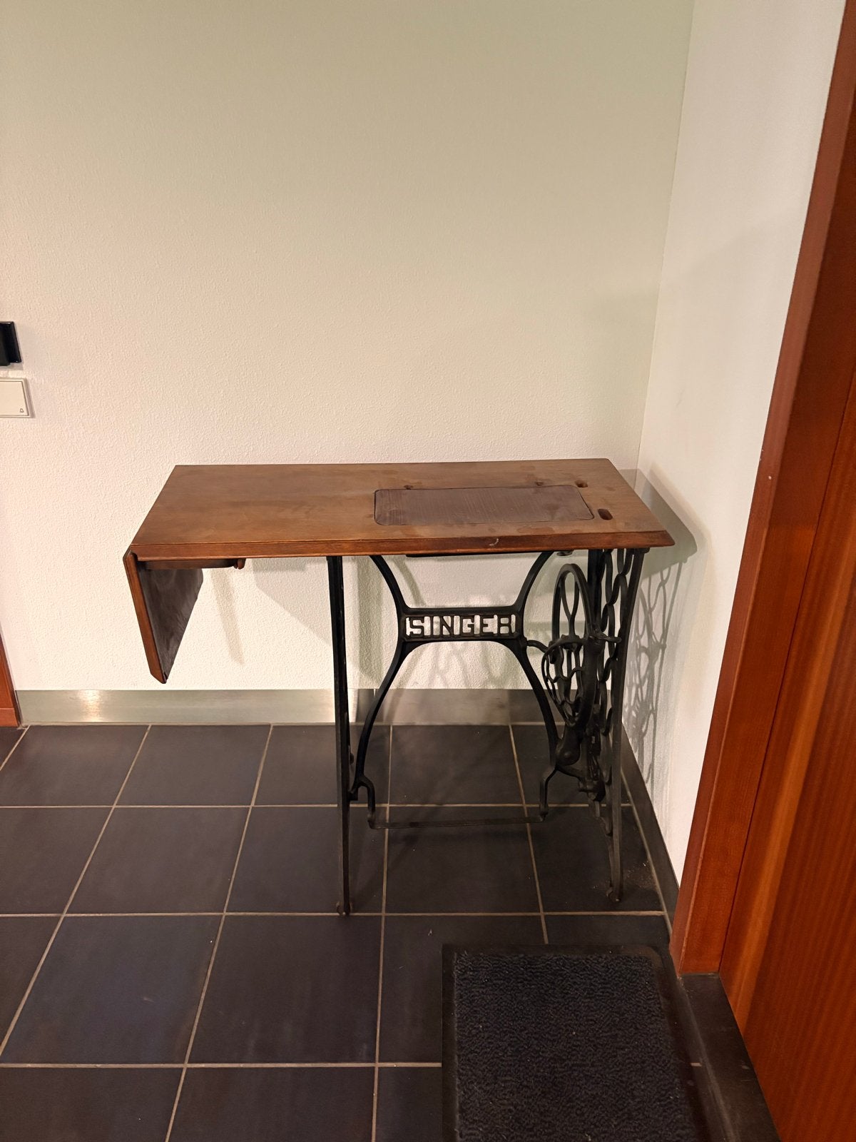 Antieke Singer Naaitafel - Decoratief en Functioneel, Ophalen of Verzenden