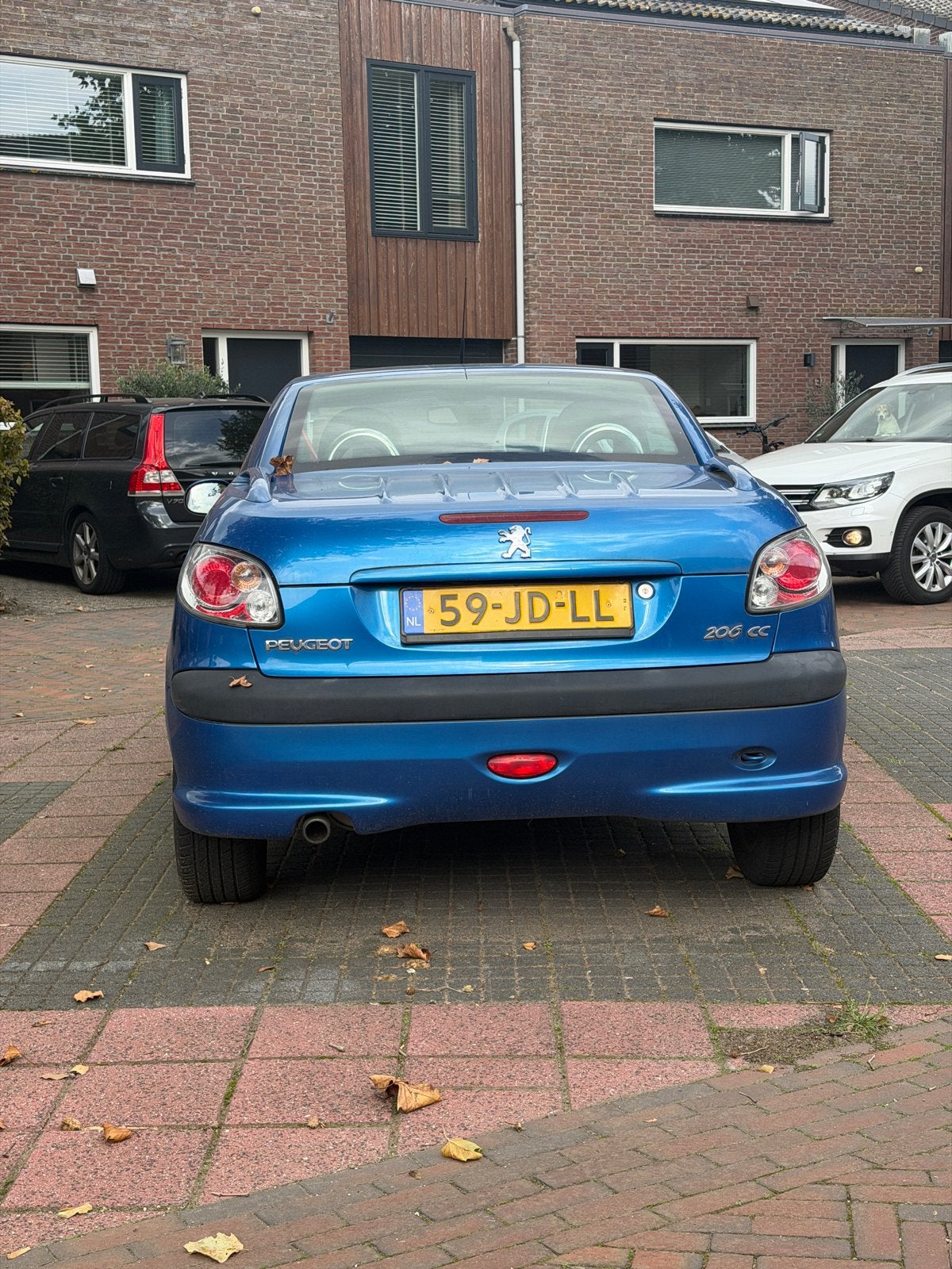 Peugeot 206 1.6 16V CC 2002 Blauw, Auto's, Voorwielaandrijving, 4 cilinders, Cabriolet, 49 €/maand