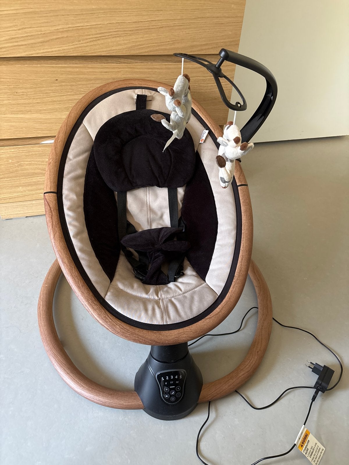 Qute Baby Schommelstoel met Muziek en Draaibeweging, Kinderen en Baby's, Overige merken, Schommelstoel, Ophalen of Verzenden, Met gordel(s) of riempje(s)