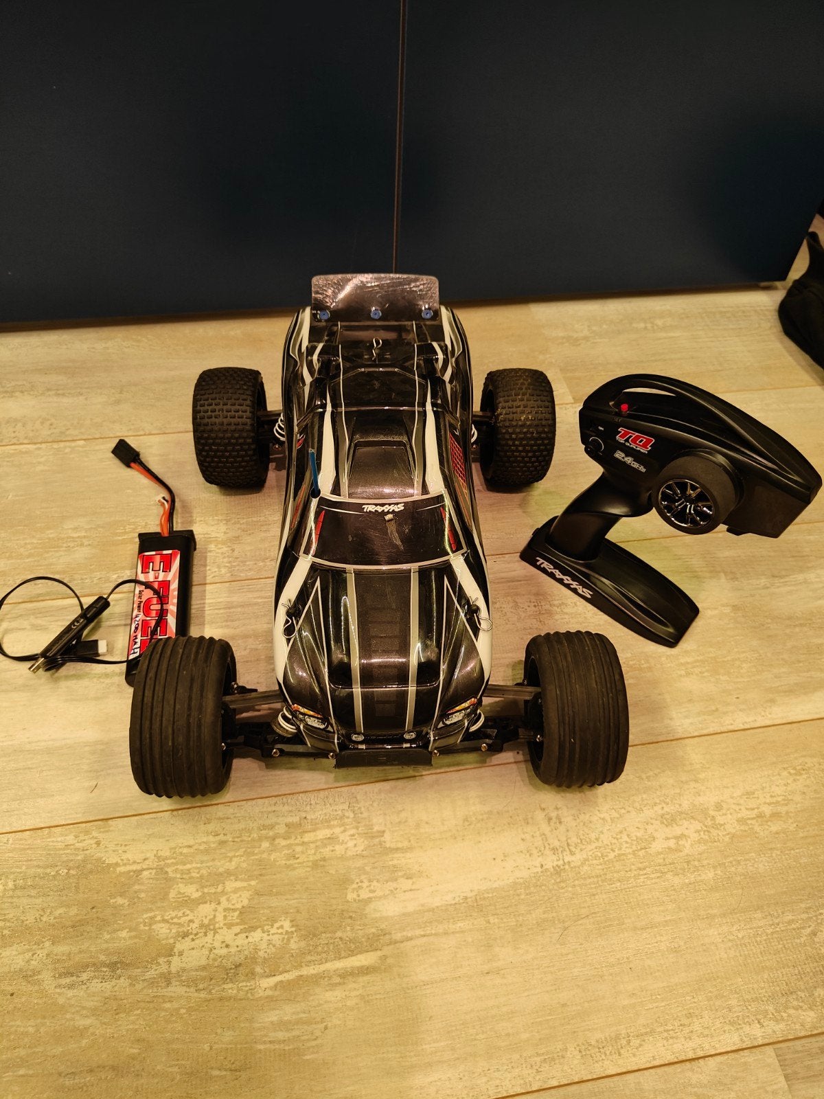 Z.G.A.N traxxas rustler 2wd, Auto offroad, Zo goed als nieuw, RTR (Ready to Run), Ophalen