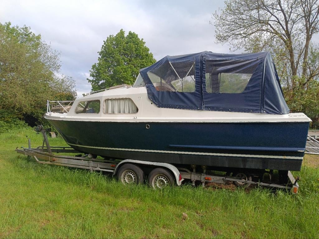 Waterland 700 Kajuitboot, Ophalen, Gebruikt