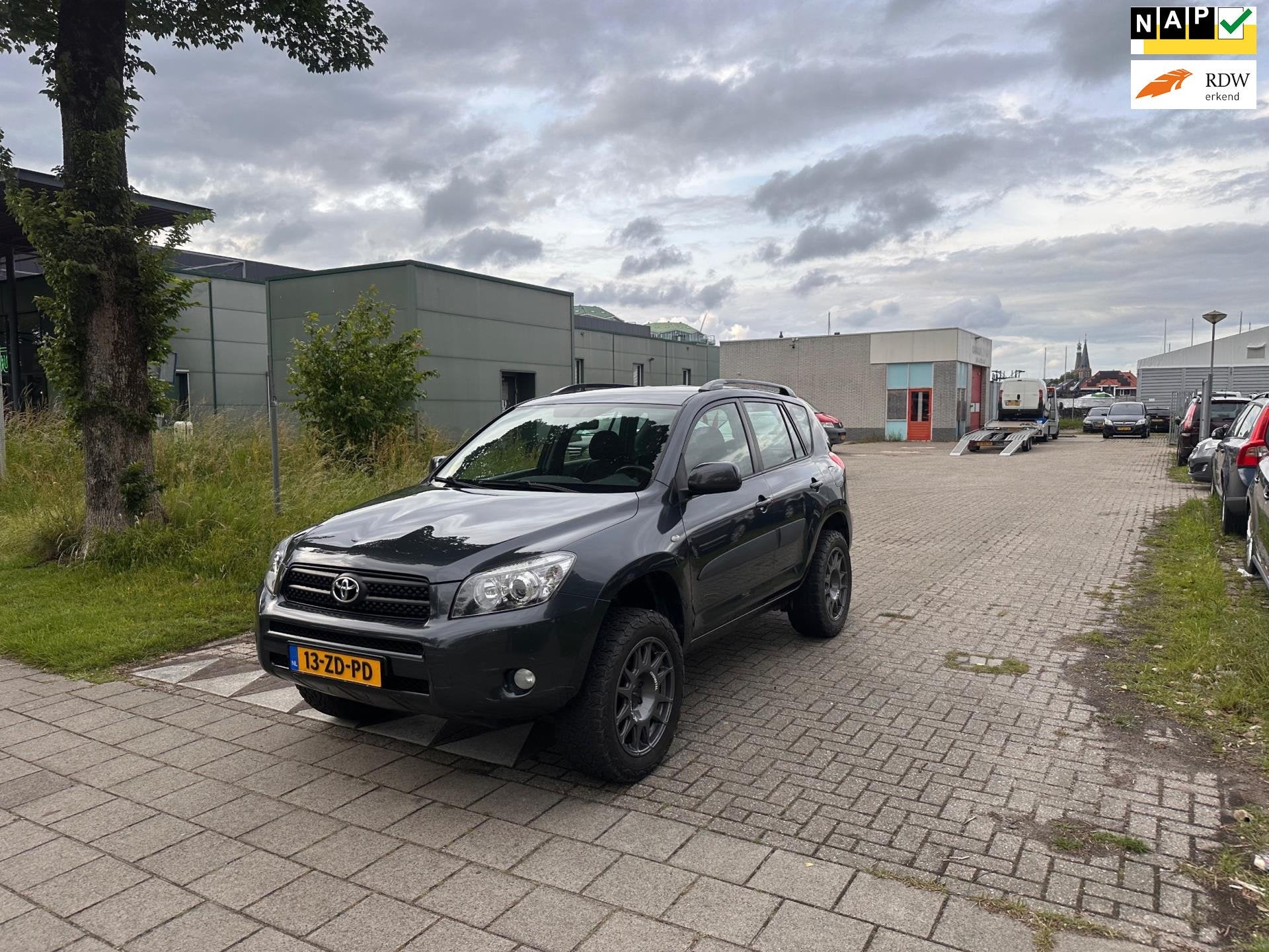 Toyota RAV4 2.0 VVTi Linea Sol Airco.Airco.4X4, Auto's, 1998 cc, 4 cilinders, 2000 kg, Origineel Nederlands