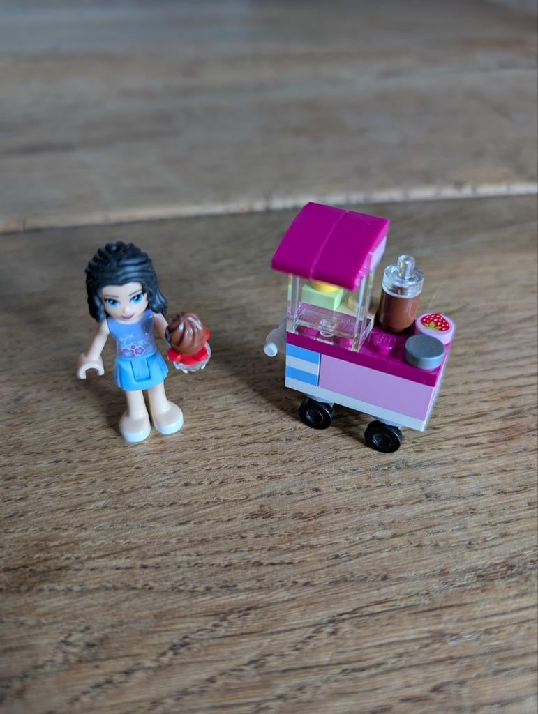 Lego Friends cupcake kraam 30396 (bijna) COMPLEET, Ophalen of Verzenden, Zo goed als nieuw