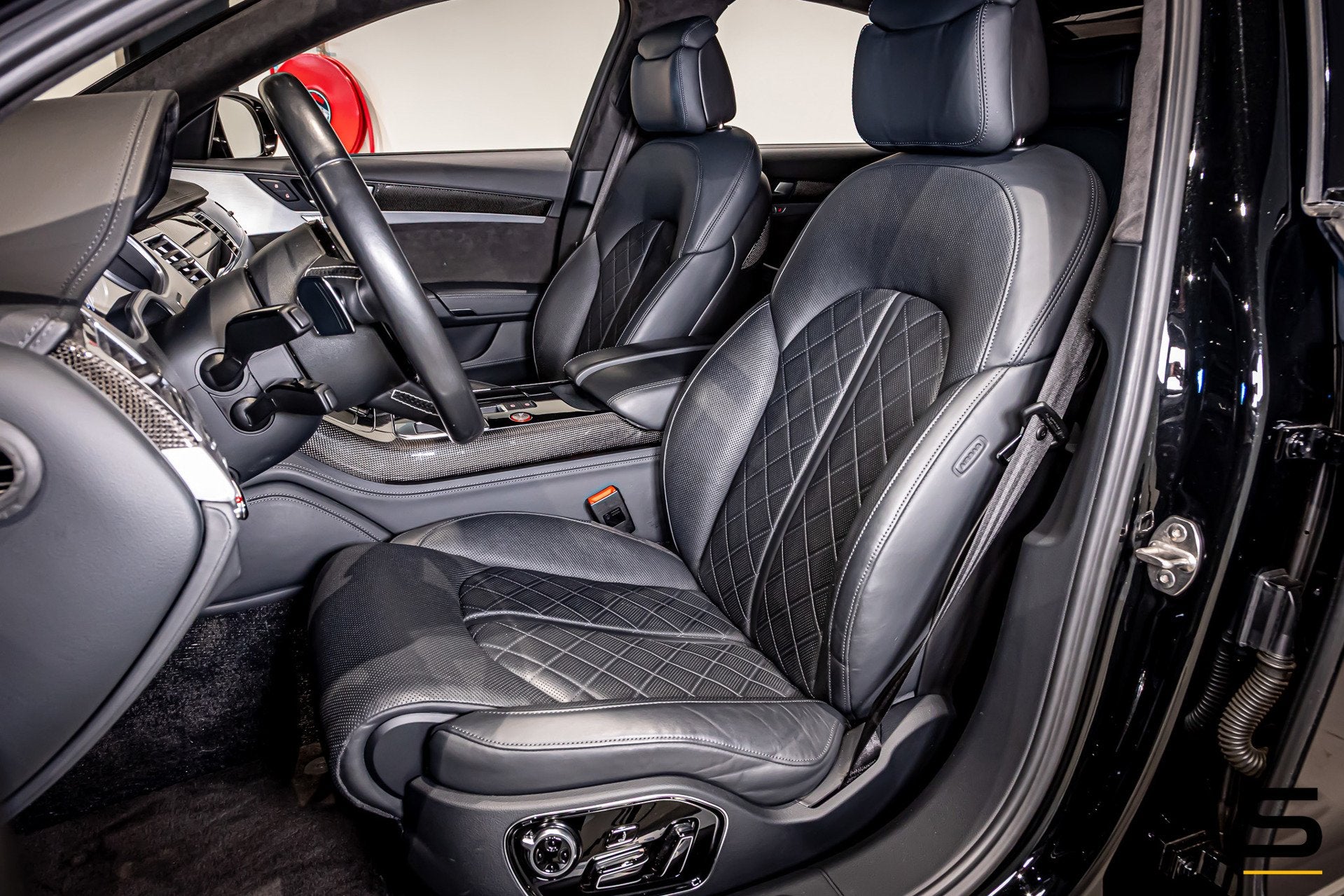 Audi S8 4.0 TFSI S8 quattro Pro Line+|Pano|HUD|B&O|Keramisch, Auto's, Audi, Automaat, Bedrijf, 1965 kg, Sedan