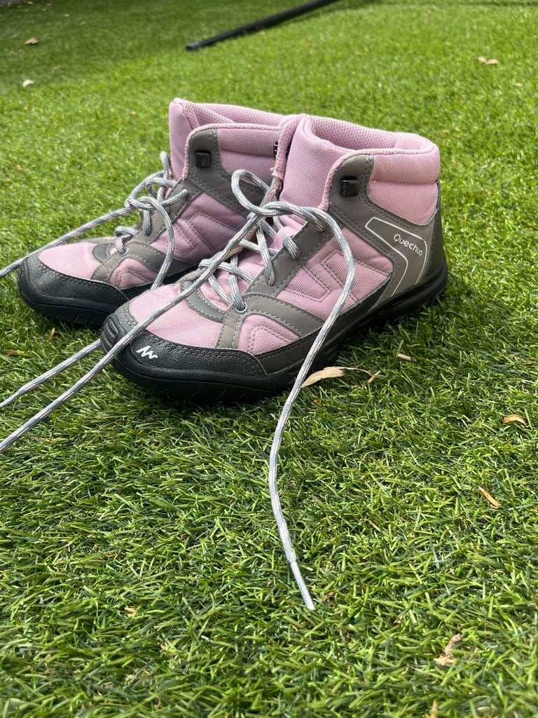 Wandelschoen kind Quechua maat 35, Sport en Fitness, Bergsport en Wandelen, Ophalen of Verzenden, Gebruikt, Schoenen