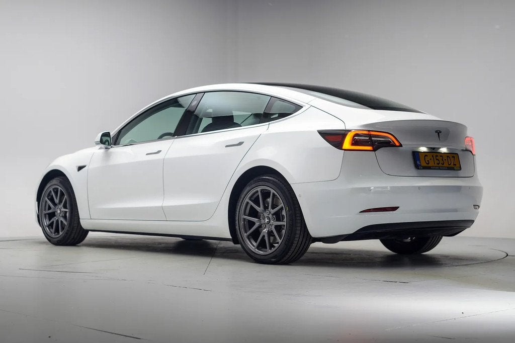 Tesla Model 3 RWD Plus 60 kWh [ Panorama Leder Adapt.cruise, Auto's, Tesla, Automaat, 238 pk, 0 cilinders, Gebruikt