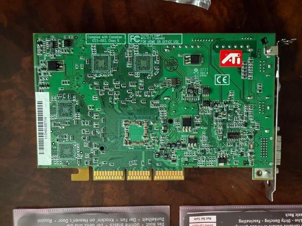 ATI All-in-Wonder Radeon 9000 64 MB AGP, Computers en Software, Videokaarten, ATI, Gebruikt, Ophalen of Verzenden, Nb