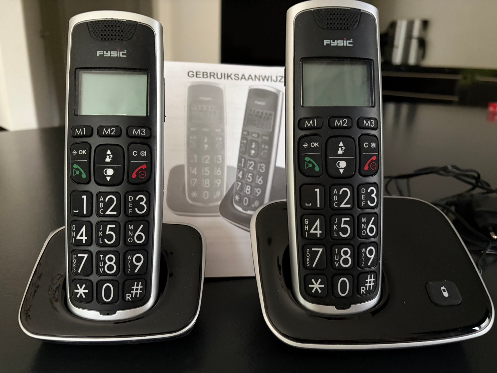 Senioren telefoon, Ophalen, Zo goed als nieuw, 2 handsets
