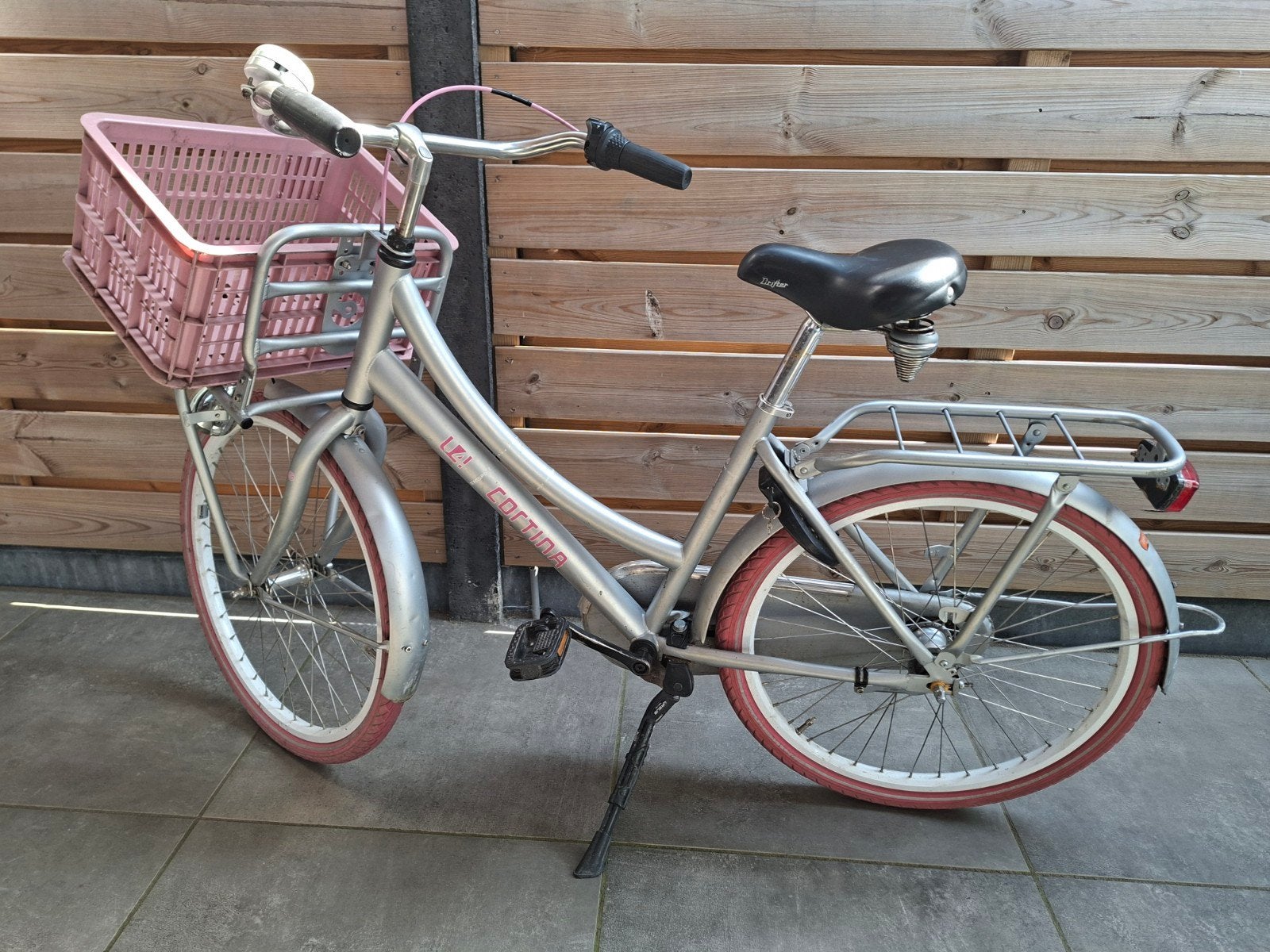 Cortina 24 inch meisjesfiets, Ophalen, Terugtraprem, Versnellingen, Cortina