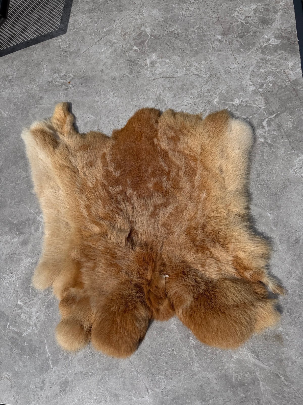 Konijnenvacht 50x60 cm bruin, Ophalen of Verzenden, Zo goed als nieuw, Bruin, Natuurlijk materiaal