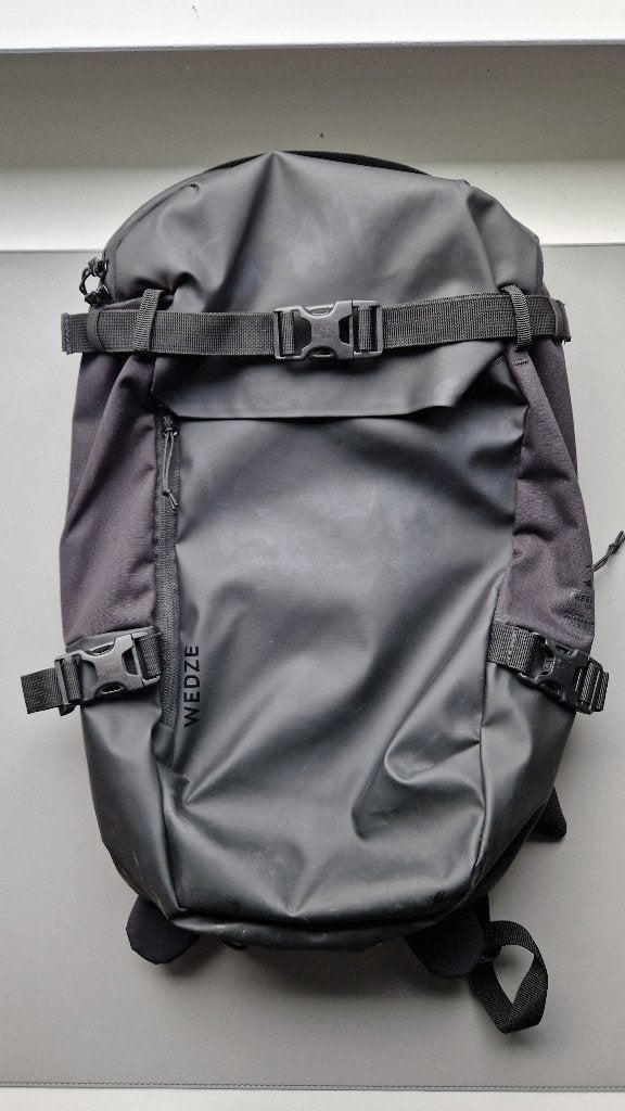 TKA: Wedze Rugzak - Zwart - 23 liter., Sieraden, Tassen en Uiterlijk, 25 tot 40 cm, Ophalen of Verzenden, Zo goed als nieuw, Waterdicht
