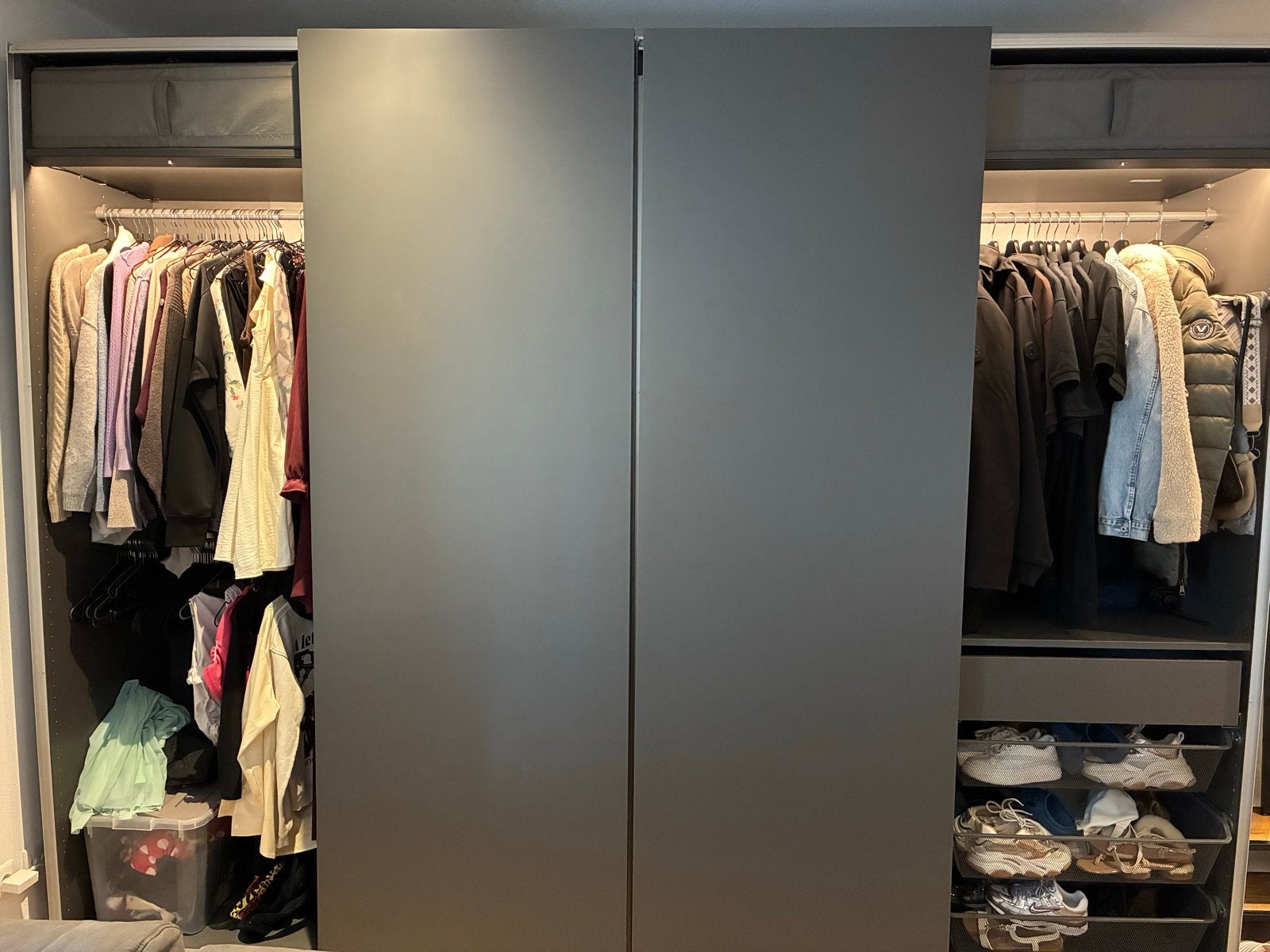 IKEA Pax Kastenwand 3m breed met inrichting en verlichting, Ophalen, 200 cm of meer, Zo goed als nieuw, Met lade(s)