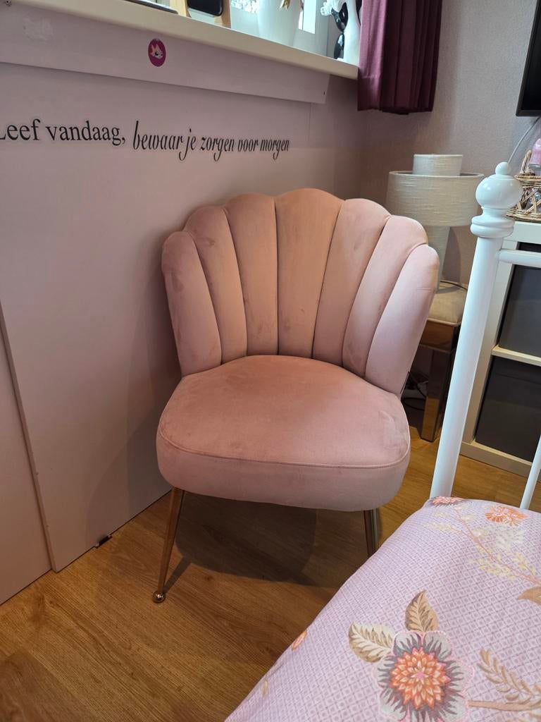 Roze schelpstoel, Ophalen of Verzenden