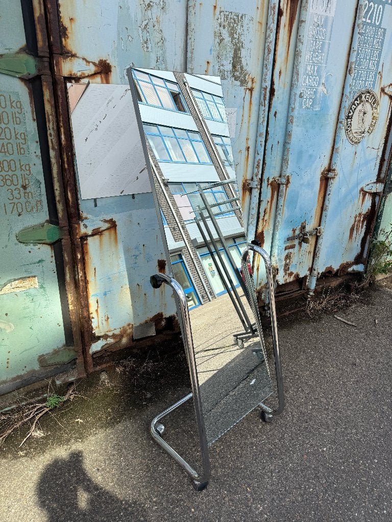 Spiegel op wieltjes en verstelbaar, Huis en Inrichting, Woonaccessoires | Spiegels, Ophalen, Minder dan 50 cm, 100 tot 150 cm