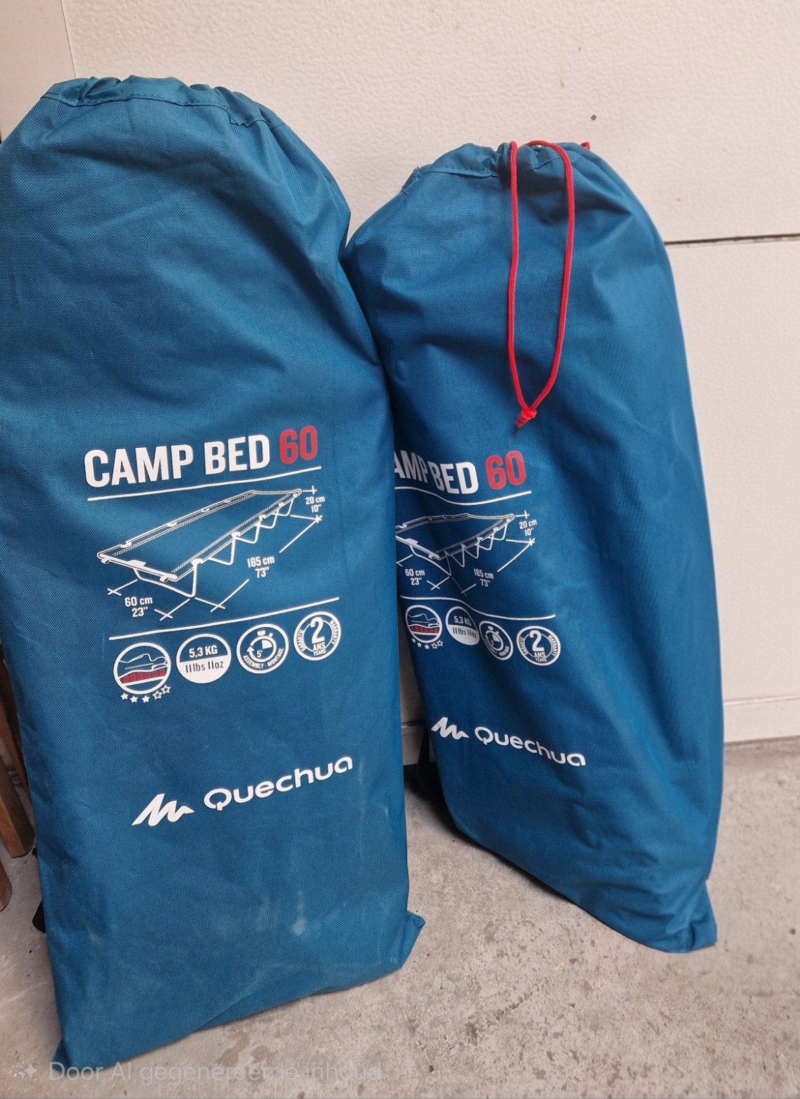 2x nieuwe Quechua Camp Bed 60 - Opvouwbaar Campingbed, Ophalen, Gebruikt
