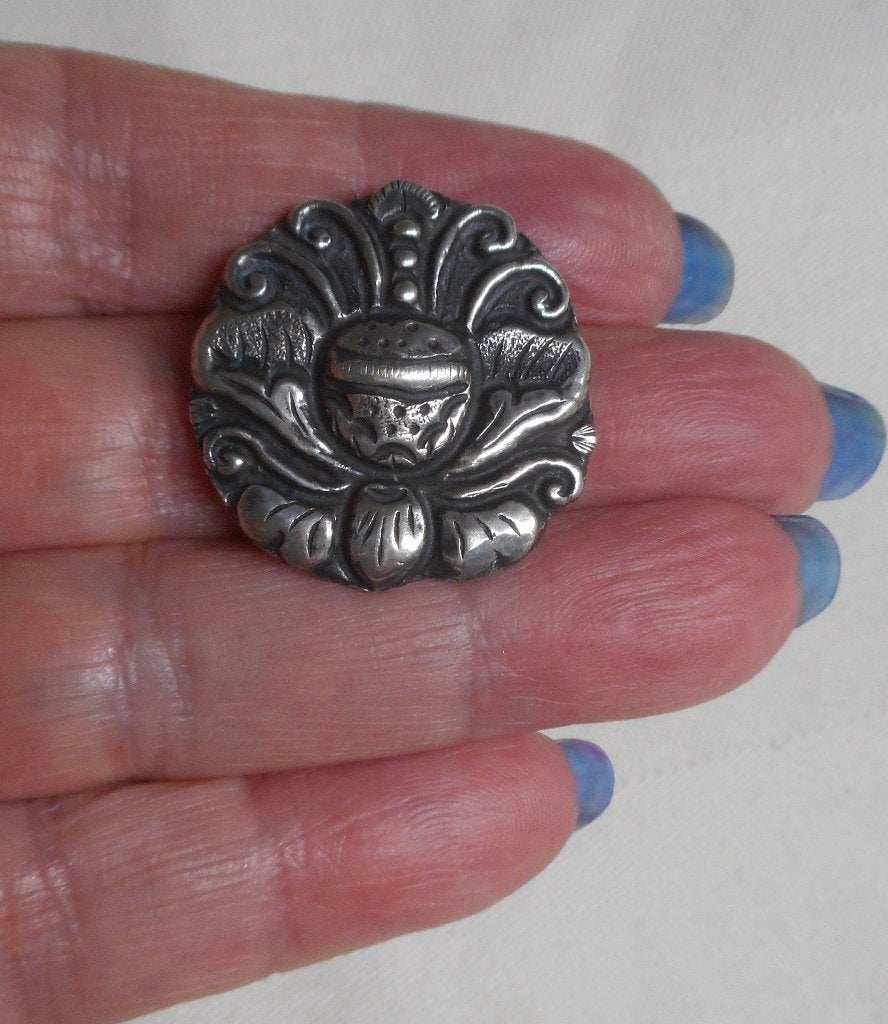 Zilveren Djokja broche Lotus nr.2304, Sieraden, Tassen en Uiterlijk, Broches, Verzenden, Minder dan 4 cm, Zo goed als nieuw, Zilver