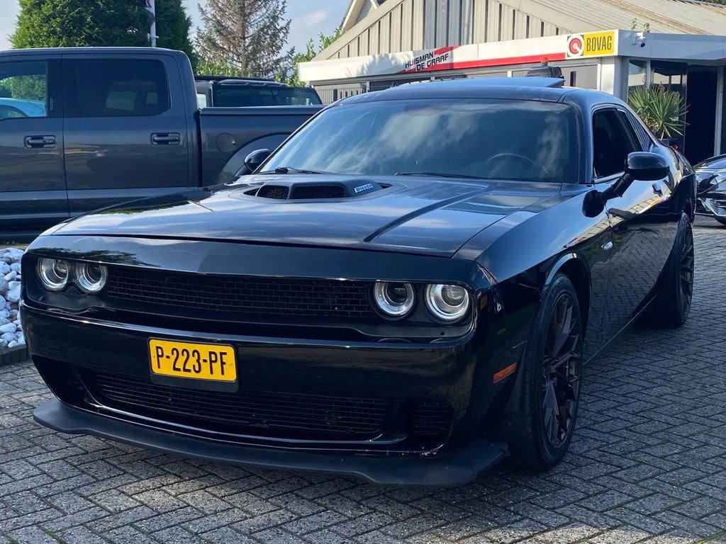 Dodge Challenger 5.7 V8 Hemi Shaker 2015 Zwart Schuifdak, Auto's, Gebruikt, 5654 cc, Zwart, Bedrijf