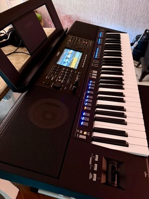 Yamaha PSR-SX920, Muziek en Instrumenten, Yamaha, Ophalen of Verzenden, Aanslaggevoelig, 61 toetsen