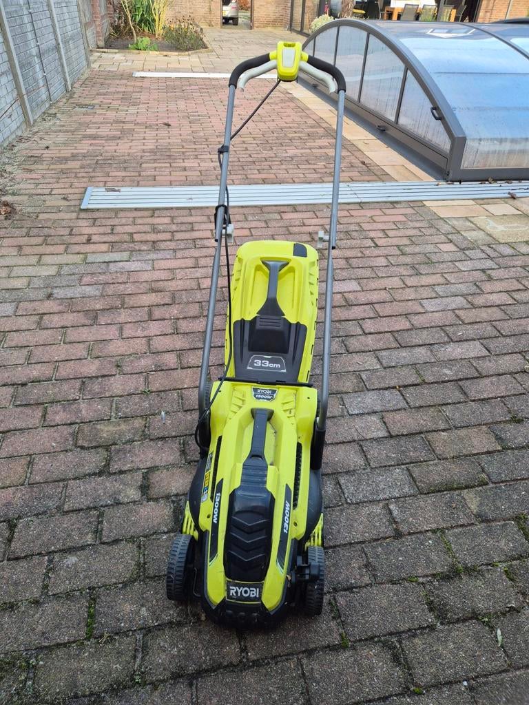 RYOBI Grasmaaier, Tuin en Terras, Ophalen, Cirkelmaaier, Gebruikt, Elektrische grasmaaier