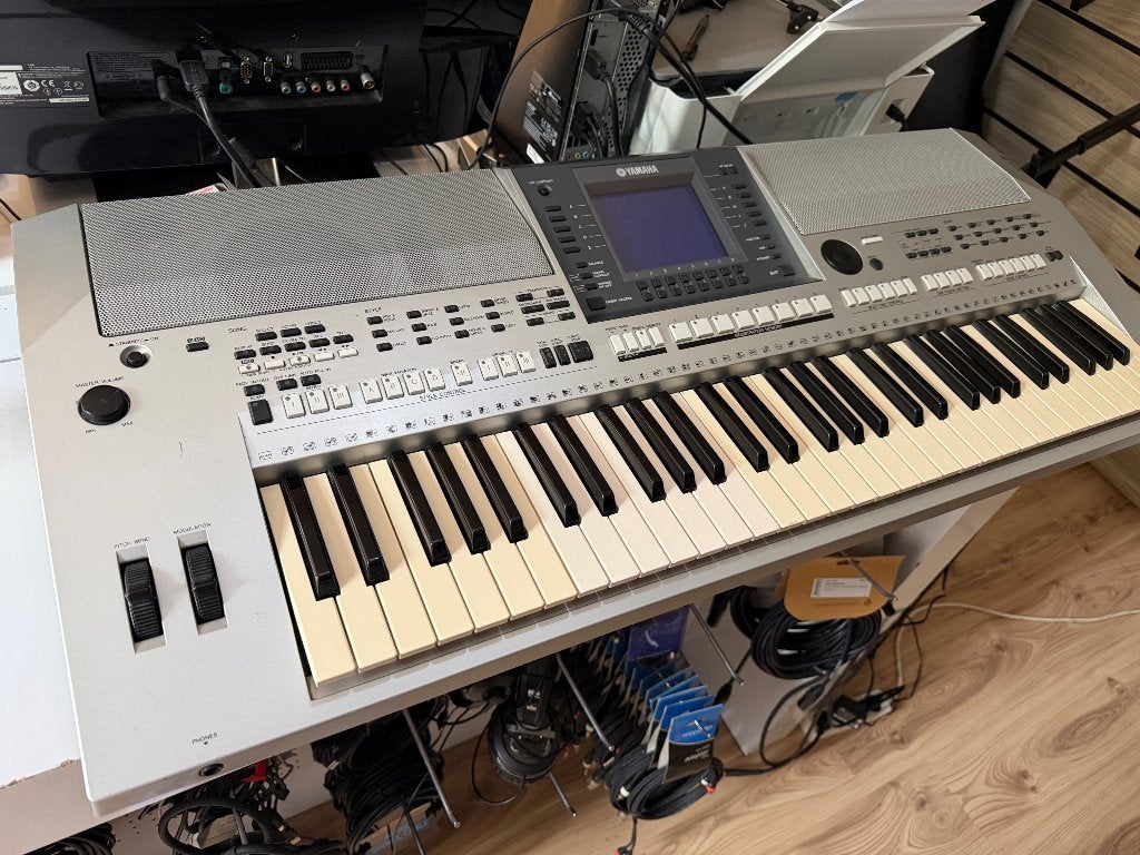 Yamaha psr s700, Ophalen, Yamaha, Aanslaggevoelig, 61 toetsen