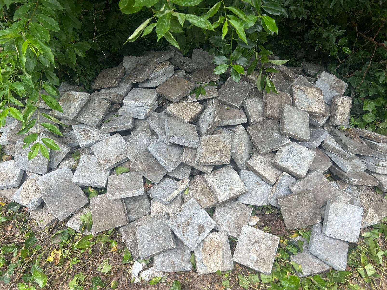 200 Hardstenen tegeltjes 15 bij 15 GRATIS, Ophalen, Gebruikt, Natuursteen