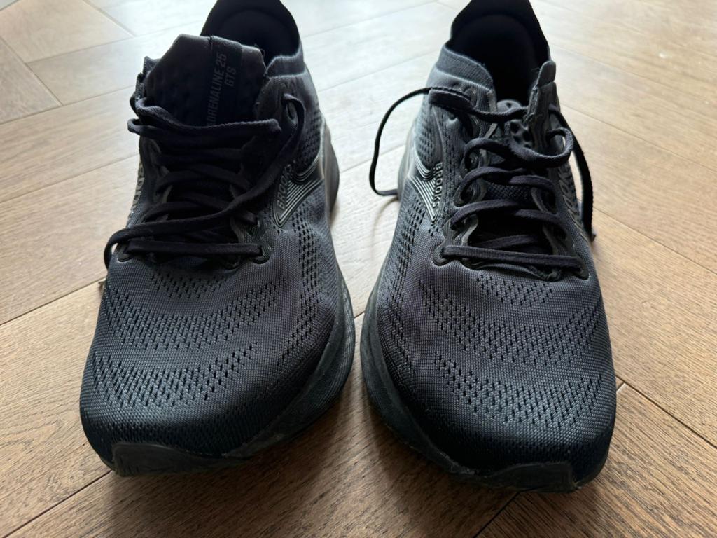 Brooks Adrenaline GTS 23 Hardloopschoenen - Maat 44, Overige merken, Hardloopschoenen, Ophalen of Verzenden, Zo goed als nieuw