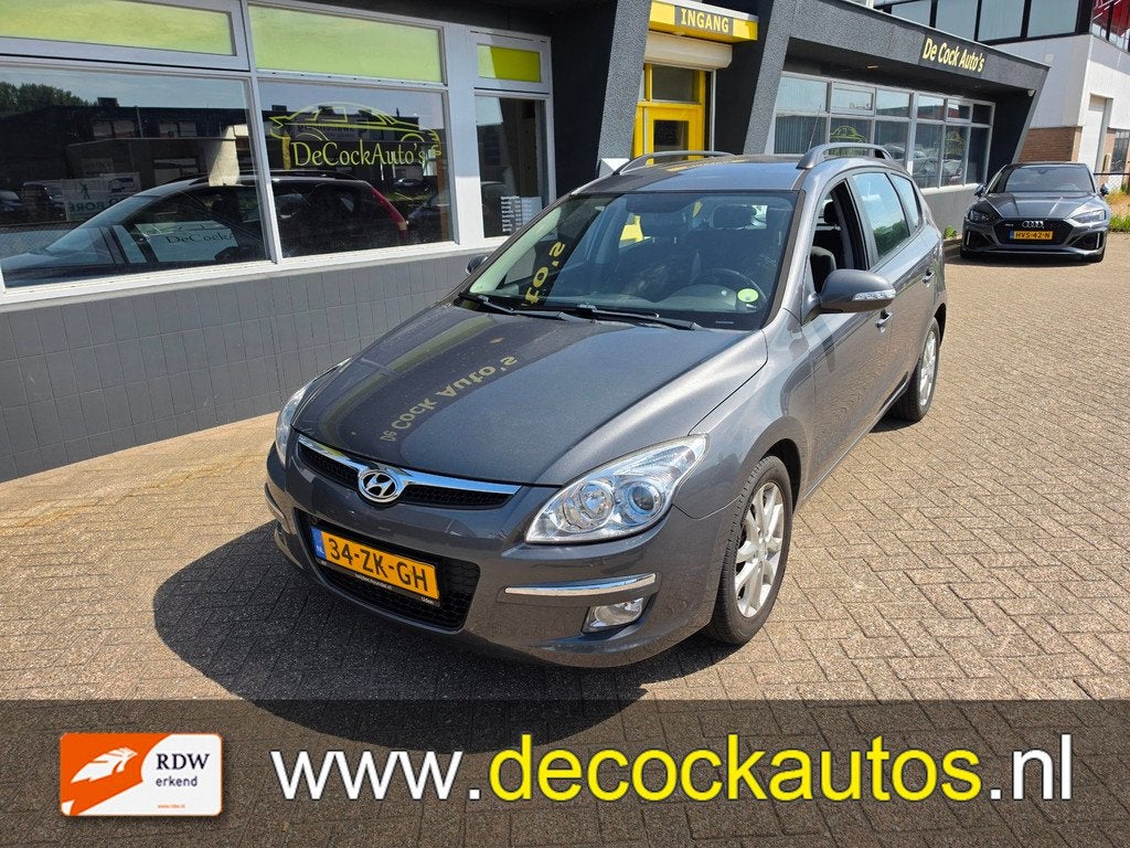 Hyundai I30 CW 1.6i Style, Auto's, Gebruikt, 1591 cc, 4 cilinders, Leder en Stof