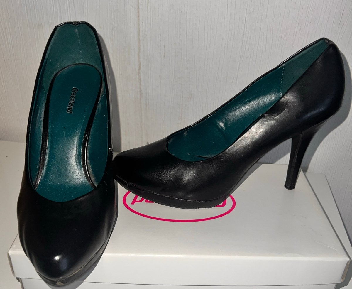 Zwarte pumps - Maat 40, Ophalen, Pumps, Zwart, Gedragen