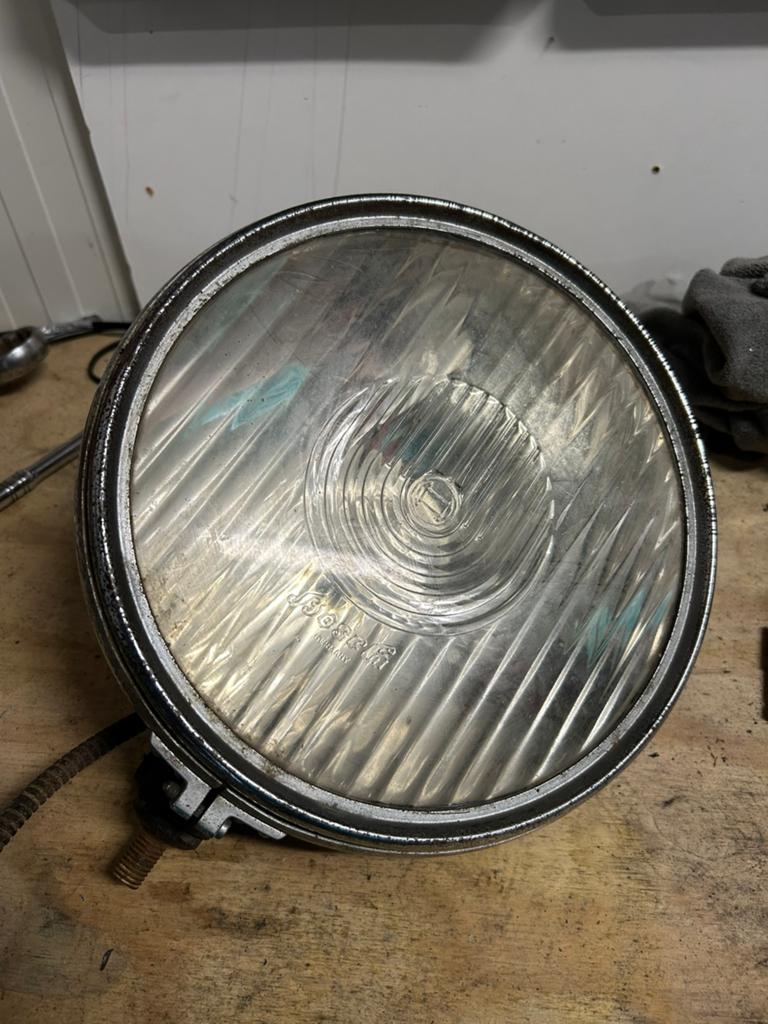 Oude Bosch koplamp, Ophalen