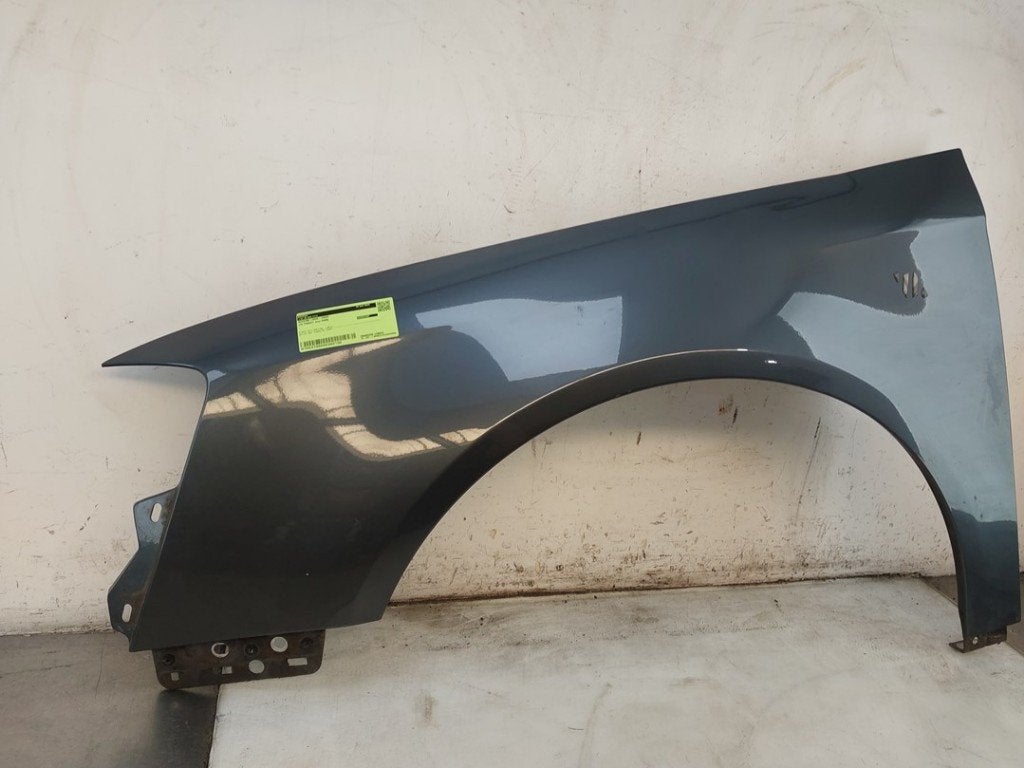 Spatbord Links Voor Passat Variant (3C5) 2009, Auto-onderdelen, Gebruikt, Volkswagen, Volkswagen AG, Kundenbetreuung@volkswagen.de