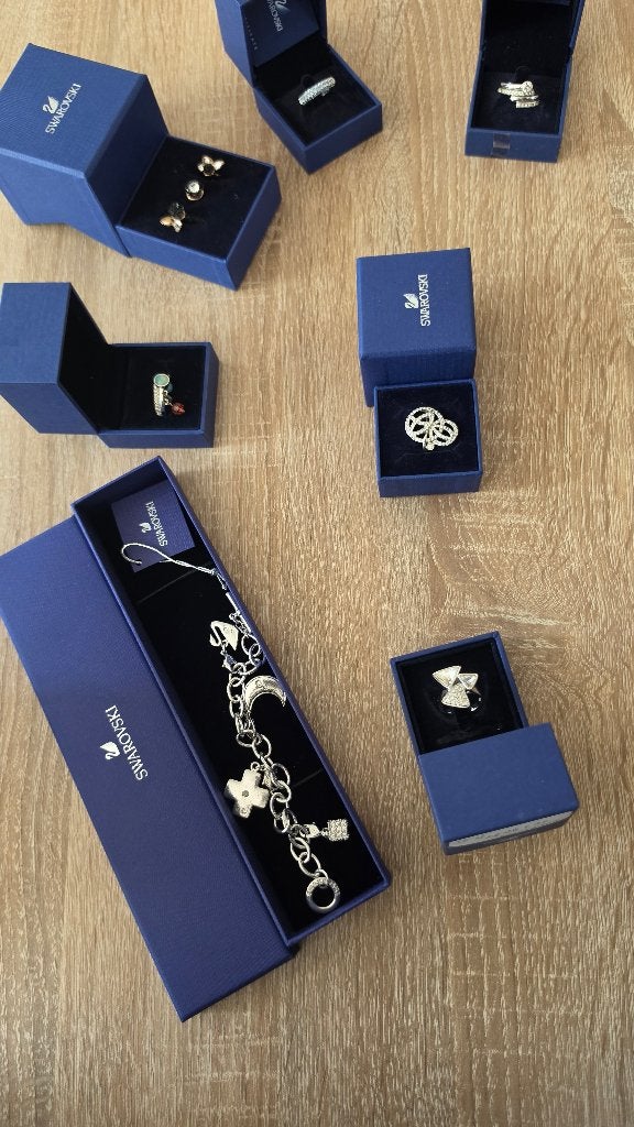 Swarovski sierraden, Sieraden, Tassen en Uiterlijk, Kettingen, Ophalen of Verzenden, Gebruikt, Overige kleuren, Overige materialen
