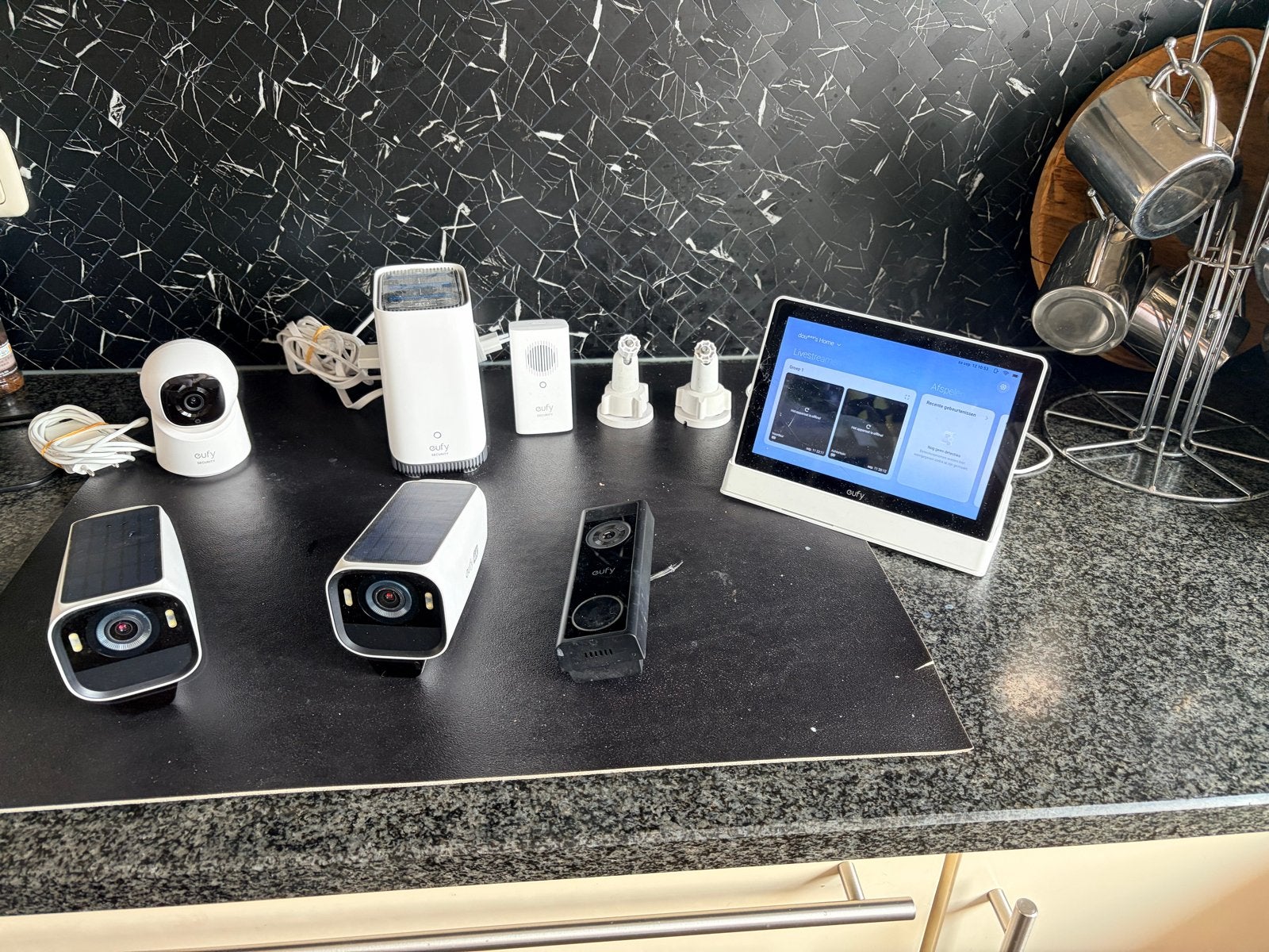 Foto 3 van Eufy Beveiligingssysteem met 4K camera's en HomeBase 3