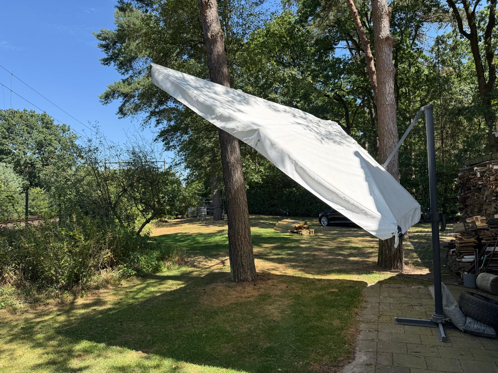 Grote zweefparasol 4x3 meter wit, Ophalen, Gebruikt, 3 tot 4 meter, Zweefparasol