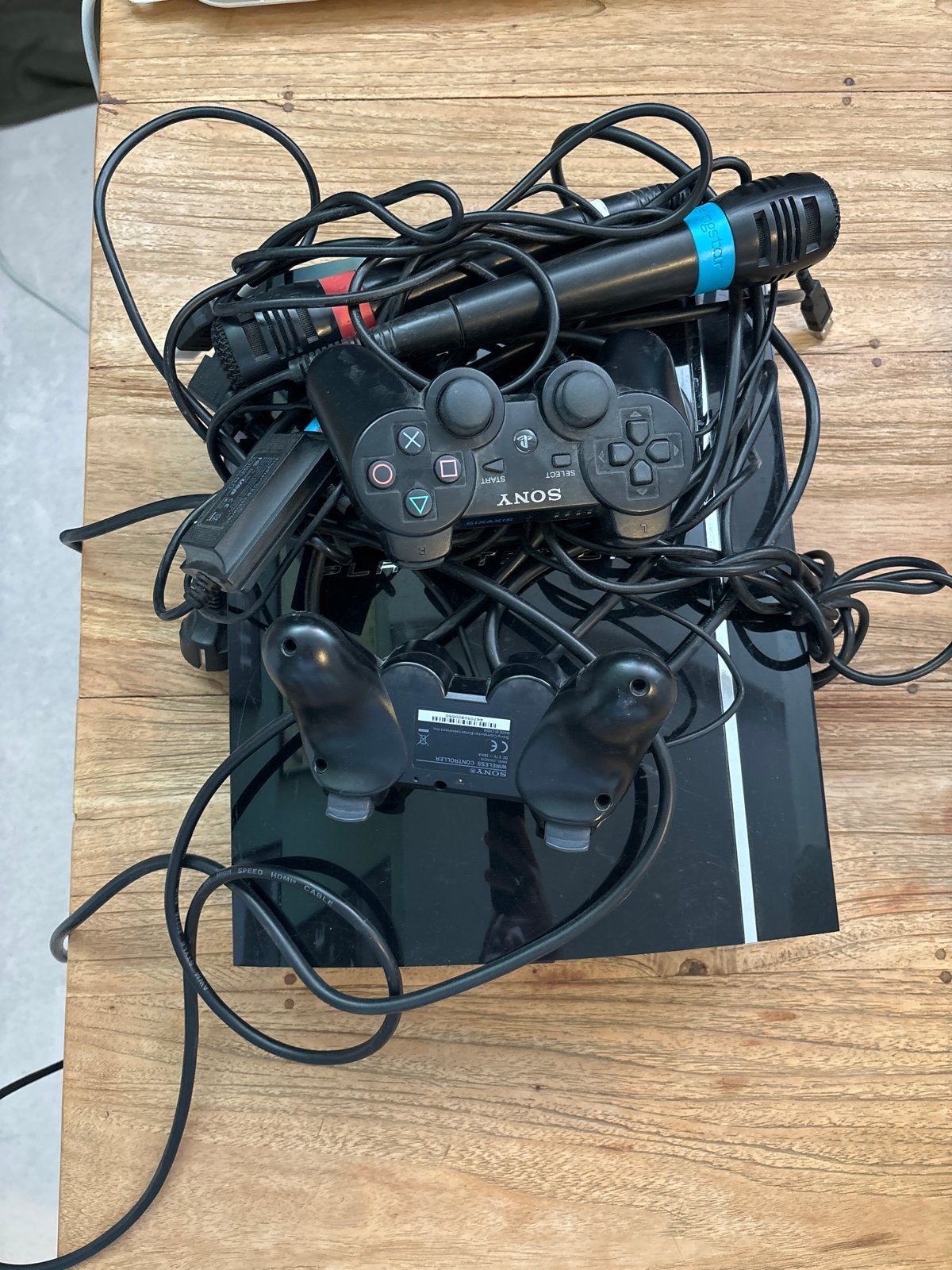 PlayStation 3 Phat met 2 controllers en microfoons, Spelcomputers en Games, Spelcomputers | Sony PlayStation 3, Gebruikt, Phat